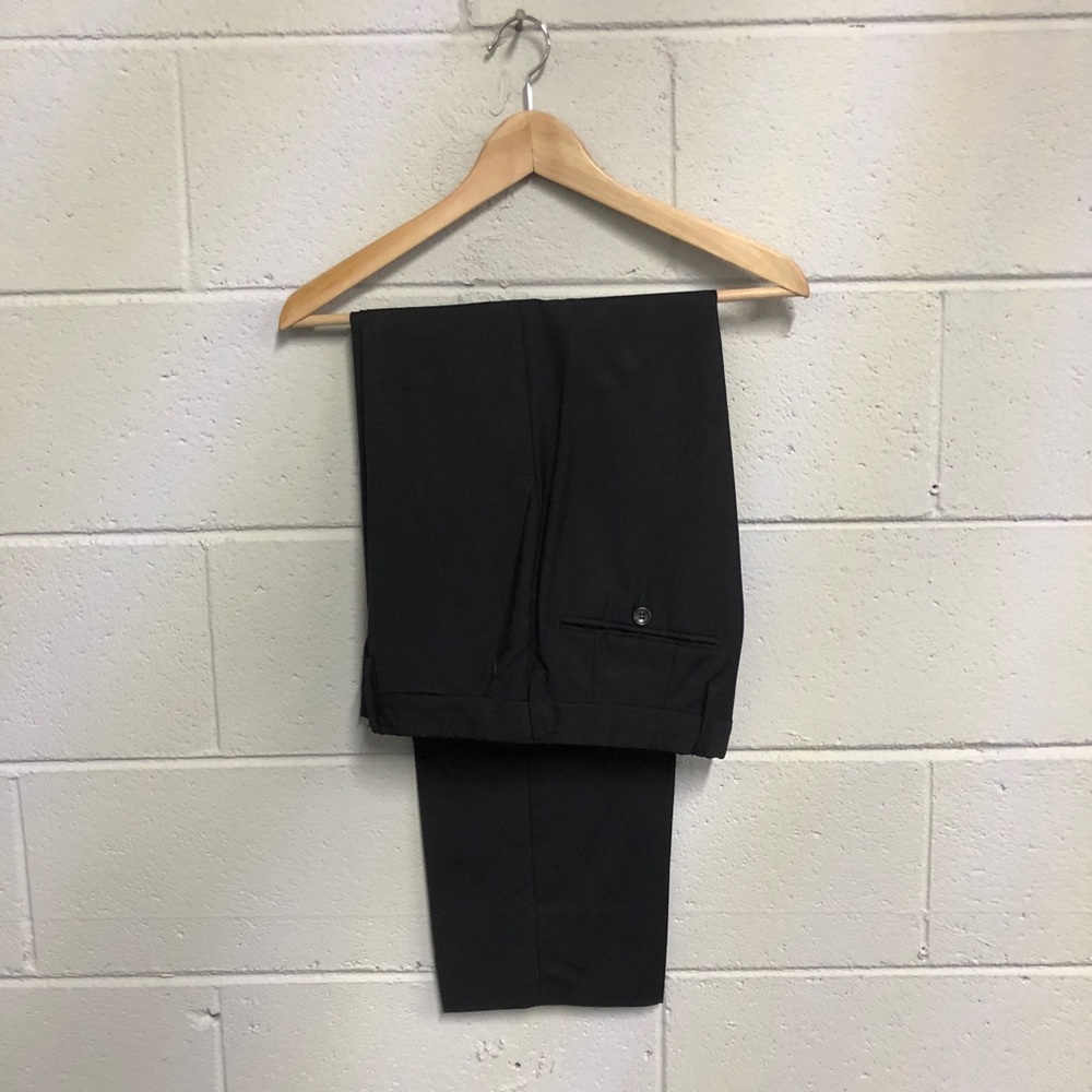 Gucci Suit - Picture 5 of 5